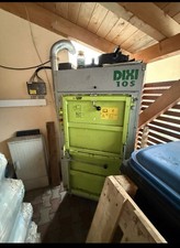 Hydraulische Vertikal-Ballenpresse DIXI 10 S – funktionsfähig, Gebrauchtmaschine