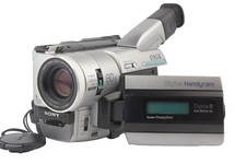 Sony DCR-TRV210E PAL Digital 8 (Hi8, Video8 kompatibel) Handycam Camcorder