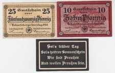 3 banknotes emergency money