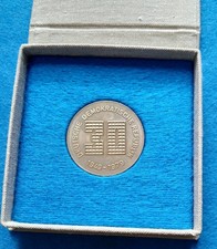 11 186 DDR Medaille „30 Jahre VEB Wohnungsbaukombinat (WBK) Erfurt 1949-1979“