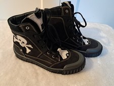 DKM Boots Gr. 35 NEU schwarz Sneaker High