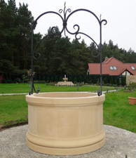 🔶 Ziehbrunnen Brunnenschacht Rom mit Metallgestell Sandstein Brunnen BLACKFORM