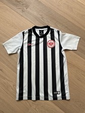 Eintracht Frankfurt Trikot
