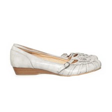 Poetic Licence, High Heels