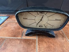 Kare Design, Große Tischuhr