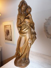 Antike große Madonna Mutter