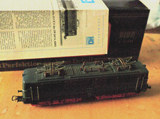 E 211, DR grün, PIKO H0, mit