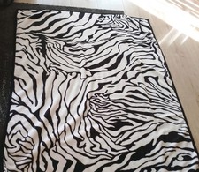 Plüsch Decke Kuscheldecke Tagesdecke Wohndecke Plaid Zebra Muster 150 x 190 cm