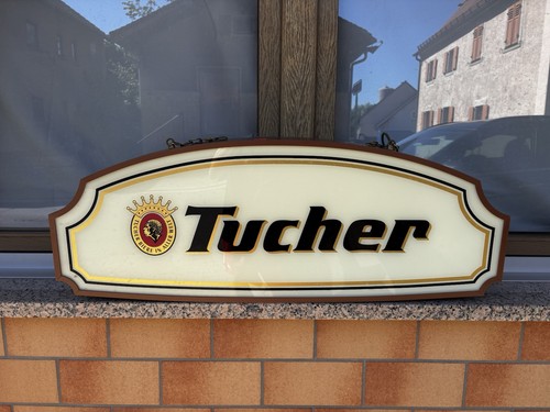 Tucher beleuchtetes