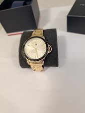 Uhr Tommy Hilfiger – ungetragen – Farbe gold mit schwarzem Rand in OVP