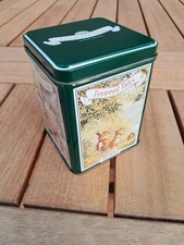 Foxwood Tales, Blechdose mit