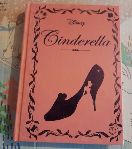 Disney roman hachette - disney,