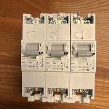 2 Stück Siemens 5SP37911 Hauptleitungsschutzschalter, selektiv, 3x1-polig, 100A