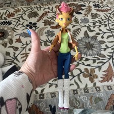 Monster High Puppe Gilda