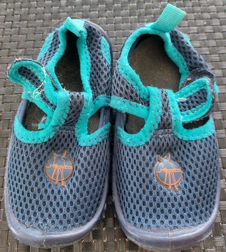 Badeschuhe 22 blau - badeschuhe,