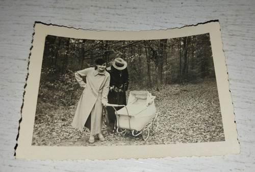 Altes vintage foto kinderwagen - altes,