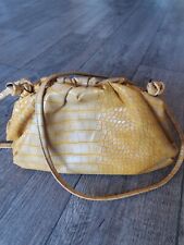 Tamaris Tasche Cynthia Clip Bag Umhängetasche Cross Body Croco Yellow Gelb Curry