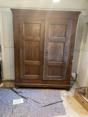 Historischer kleiderschrank - historischer,