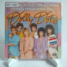 Dolly Dots – Love Me Just