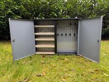 werkzeug hängeschrank, hellgrau, lxbxh = 80x20x60cm, mit Oesen zum Aufhängen