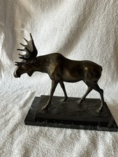 Elch Skulptur Bronze, Marmorsockel