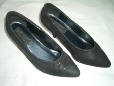 Pumps mit Punkten schwarz