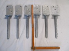 6 Stk. L-Pfostenträger mit Riffeldolle, Betonanker, Riffelstahl feuerverzinkt 