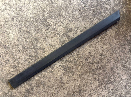 Zierleiste hinten links unten