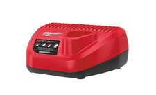 Milwaukee Schnellladegerät 12