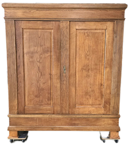 Alter kleiderschrank - ***,
