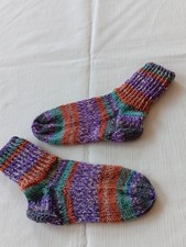 Babysocken bunt Größe 24 Söckchen Kindersocken Wollsocken handgestrickt NEU lila