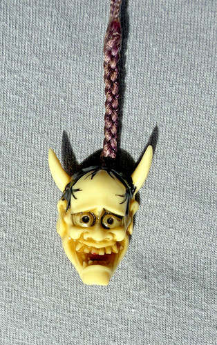Kunstharz‑Netsuke