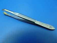 Professionelle Augenbrauen