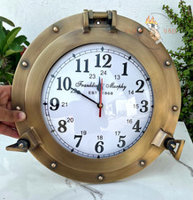 Maritime Bullaugenuhr massiv