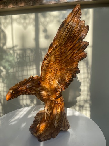 Adler figur aus polyresin - aus,