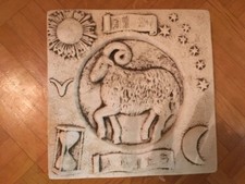 Widder Sternzeichen aus Ton / Stein Quadrat Wand Mediterran Fließen Garten Deko