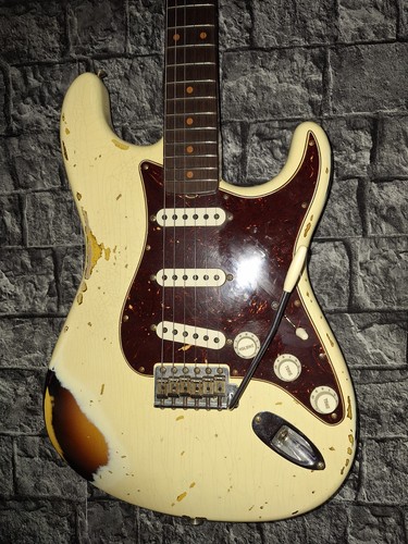 Fender stratocaster usa 61 - fender,