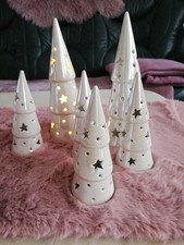 Deko Weihnachten 6 Tannenbäumchen Keramik Zustand Gebraucht ohne Batterien 