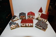 Konvolut 7 alte Vau-Pe Spur H0 Holz Eisenbahnhäuser Wohnhäuser Kirche
