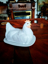 Seltene Porzellan-Butterdose