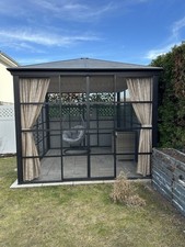 Pavillon mit gazeschiebetüren - pavillon,