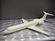 Verkehrsflugzeug defekt für Bastler toll über der Eisenbahnanlage Spur N oder Z?