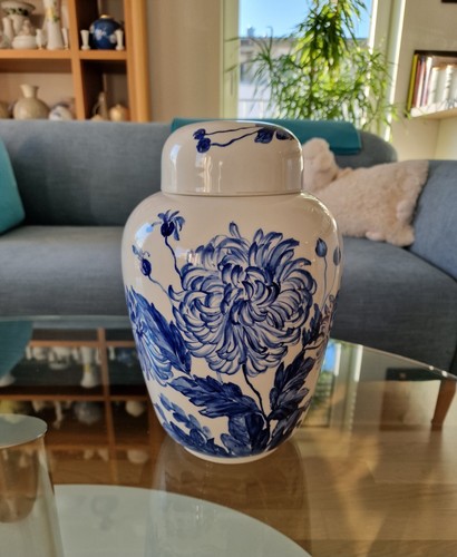 Hutschenreuther vase - hutschenreuther,