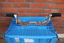 Suzuki VS 800 Intruder VS52B Fußrastenhalter vorn + Fußrasten original 1992-2003