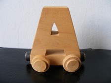 Buchstabe A auf Rädern Holz Spielzeug Dekoration Geburtstag Buchstabenzug Magnet