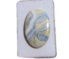 Scheelit Cabochon 36,9x22,8 mm