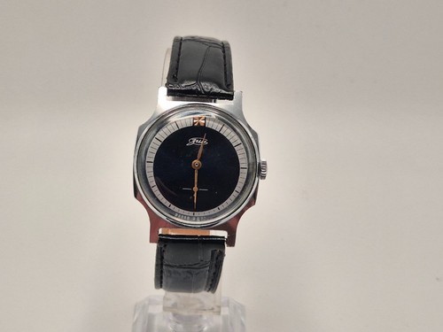Mechanische udssr vintage uhr - udssr, vintage-uhr
