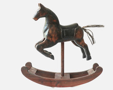 Holz Schaukelpferd auf