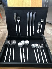 NEU UND VERPACKT Cutipol Goa weiß/silber 18-teiliges Designer Besteckset - UVP 299,00 €