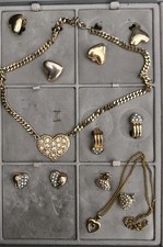 Modeschmuck Konvolut Halskette, Ohrclips